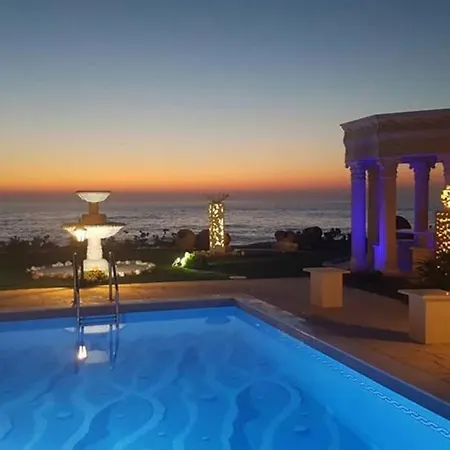 Βίλα Luksuzna Vila Ob Plazi Z Bazenom Πάφος