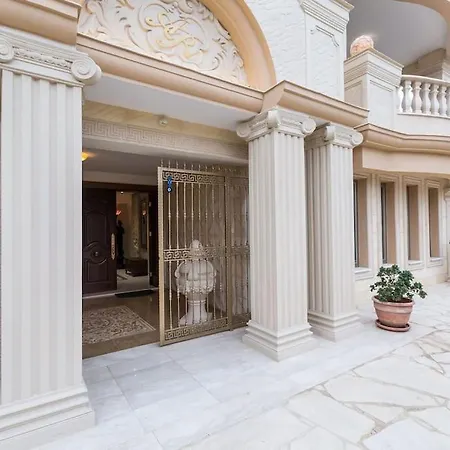Luksuzna Vila Ob Plazi Z Bazenom Πάφος
